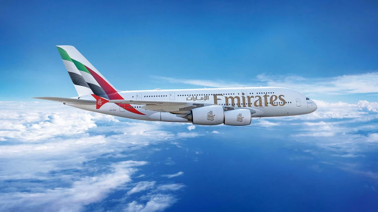 طيران الإمارات تستأنف عملياتها والمسافرون بإمكانهم التوجه إلى المطار لاستكمال رحلاتهم المجدولة